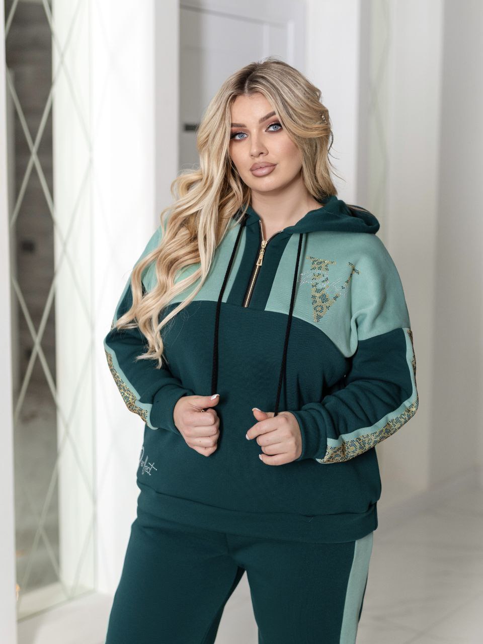 Костюм 23122500