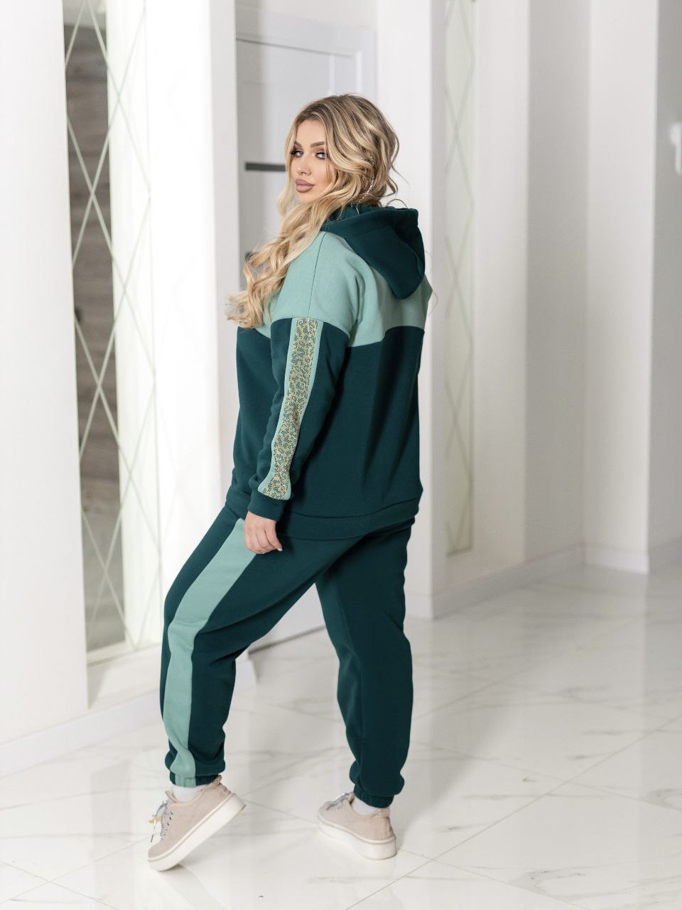 Костюм 23122500