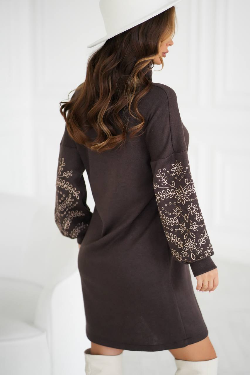 Платье 21012600