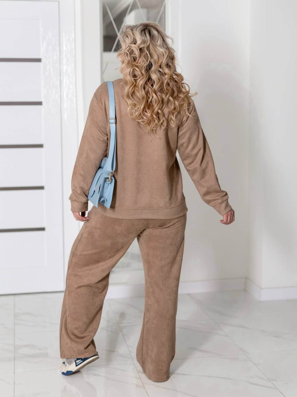 Костюм 23122503