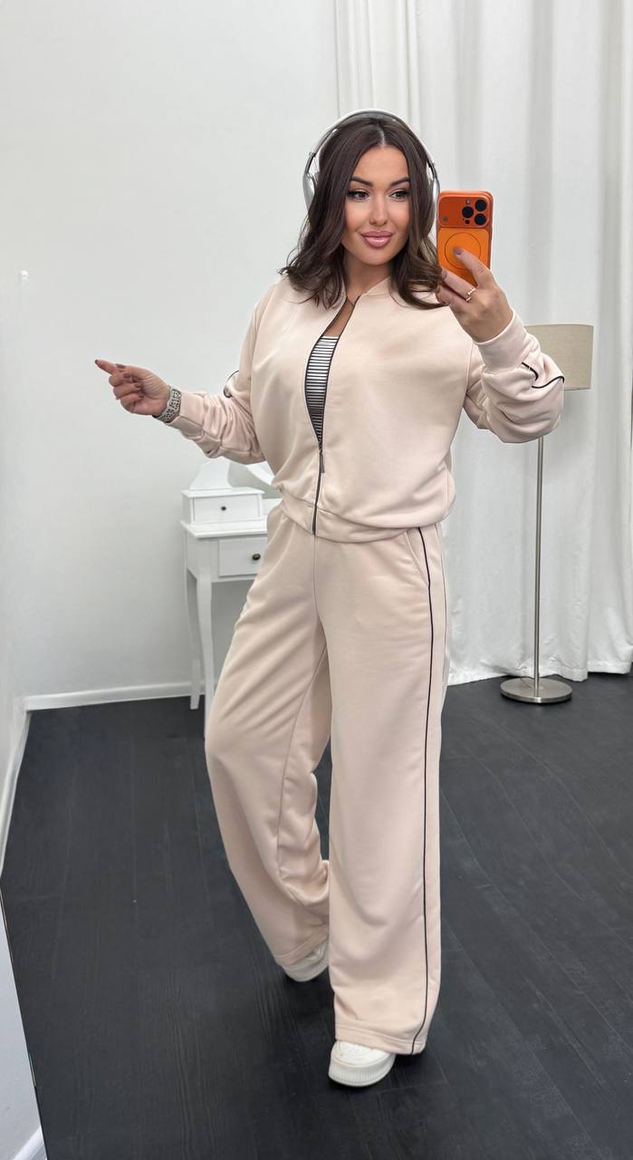 Костюм 24032609