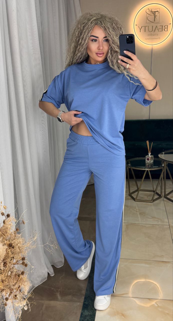 Костюм 27042600