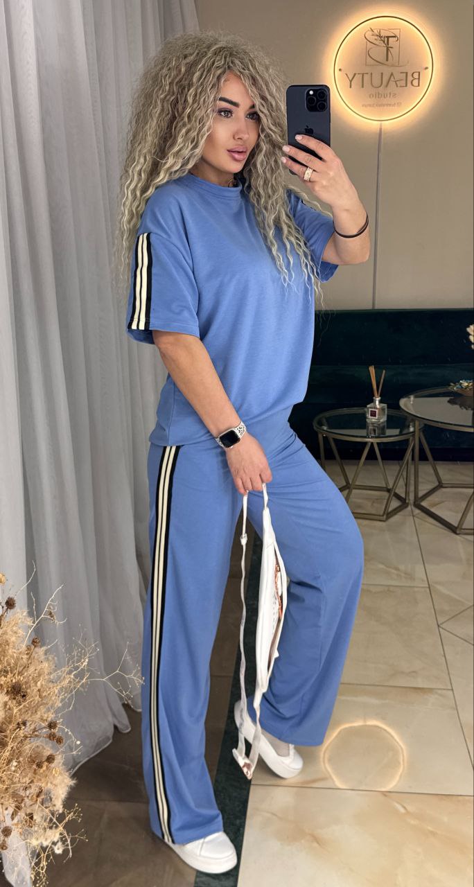 Костюм 27042600