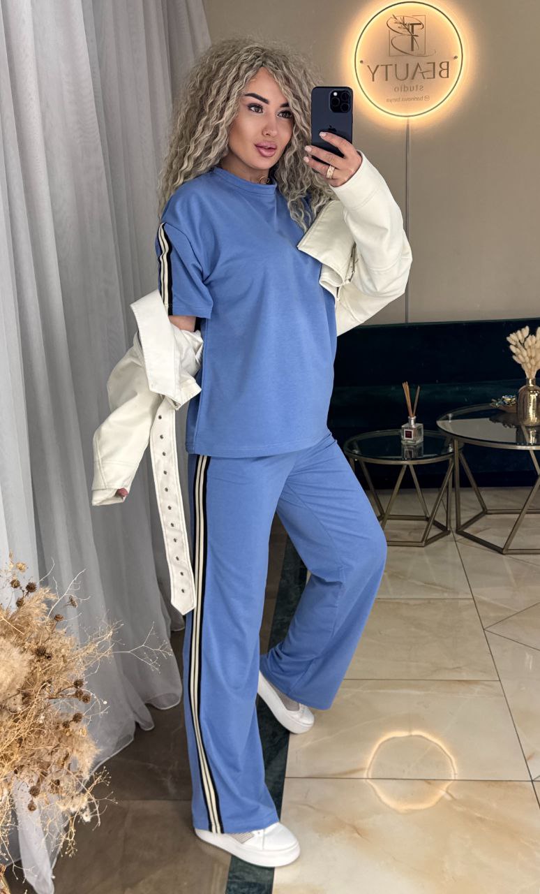 Костюм 27042600