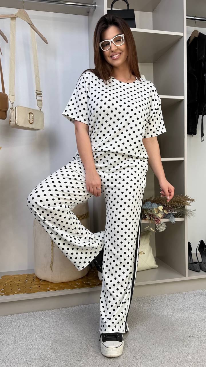 Костюм 28042602