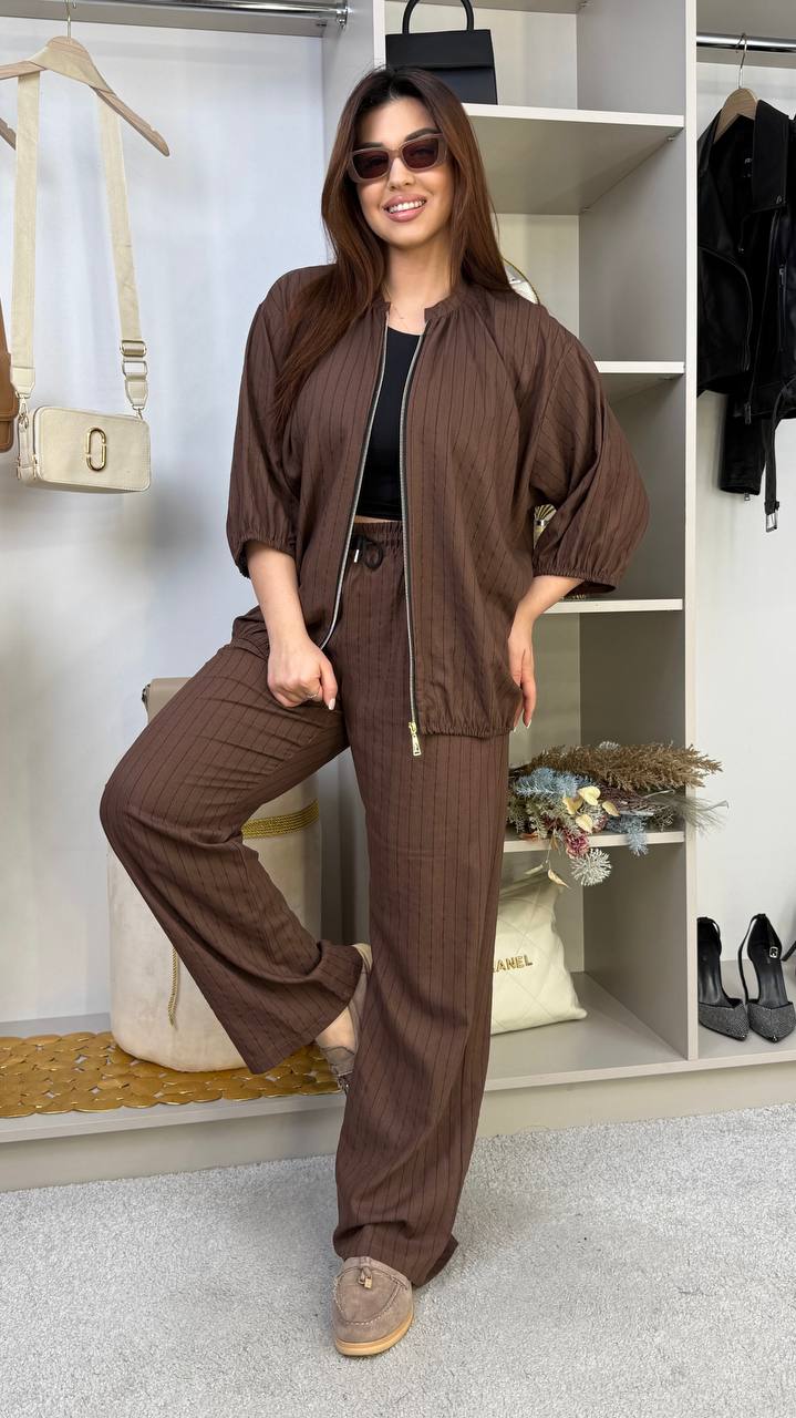 Костюм 28042603